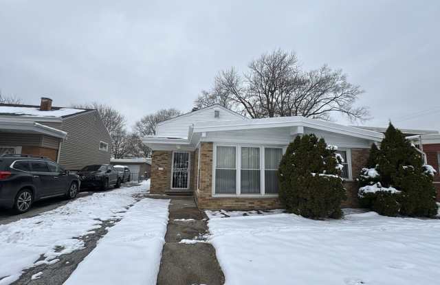 Photo of 15408 Dobson Avenue