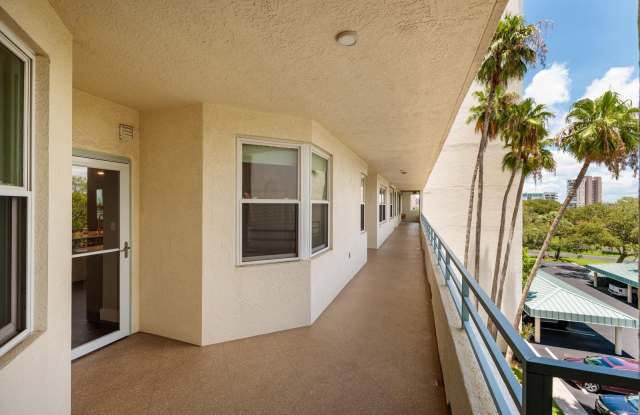 7932 SAILBOAT KEY BOULEVARD S