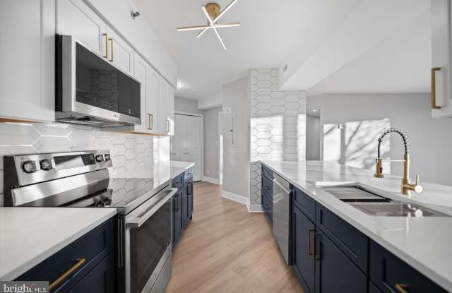 5505 SEMINARY Road unit: 215N