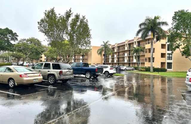 Photo of 6515 Coral Lake Dr