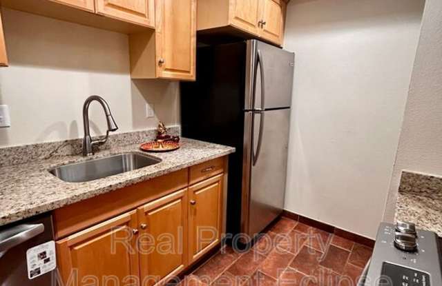 14605 NE 34th St.