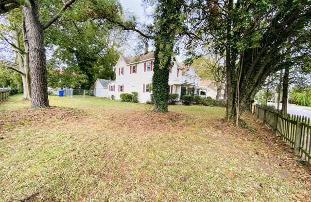 3707 Bowdens Ferry Rd - 3707 Bowdens Ferry Road, Norfolk, VA 23508