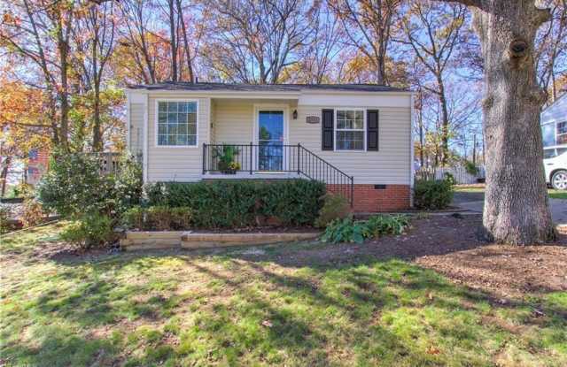 Photo of 2713 Stratford Drive