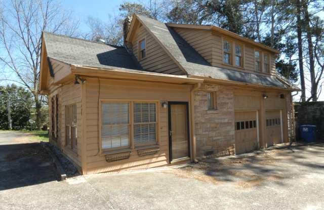 Carriage House for Rent in Hoover, Alabama