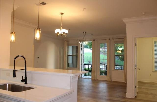 Photo of 901 Abernathy Road NE