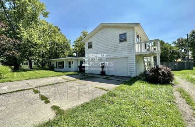 1901 W Riggin Rd