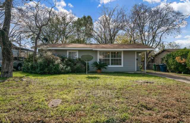 1222 West Thorain Boulevard