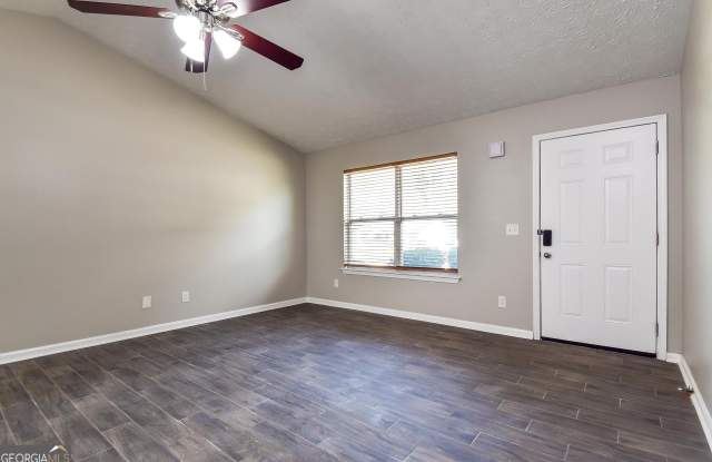 8043 Trinity Park Drive