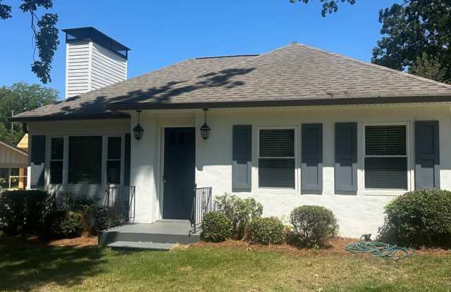 2 Bedroom Cottage in Gainesville!