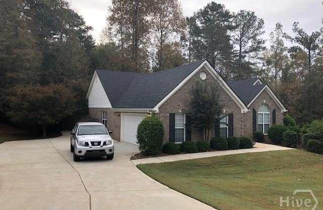 225 Lexington Circle