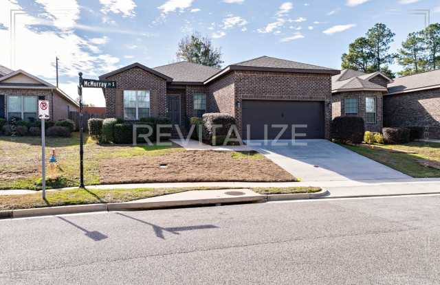 Beautiful 3 Bedroom/2 Bathroom Home in West Mobile!