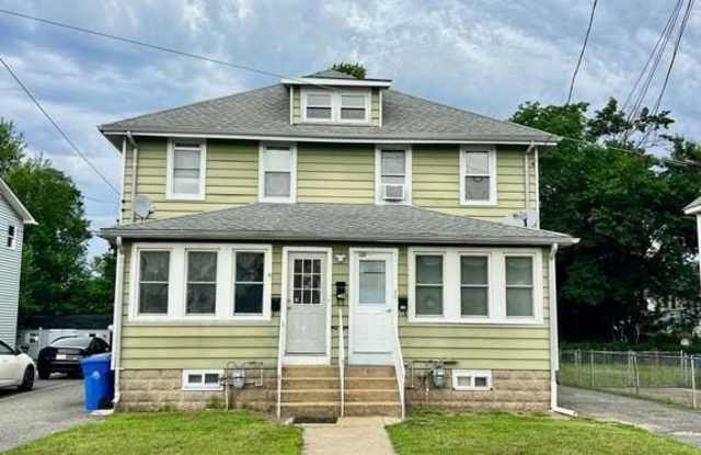 25 COLLEGE AVENUE
