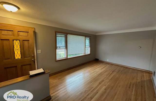 3 Bedroom Home in South Saint Paul