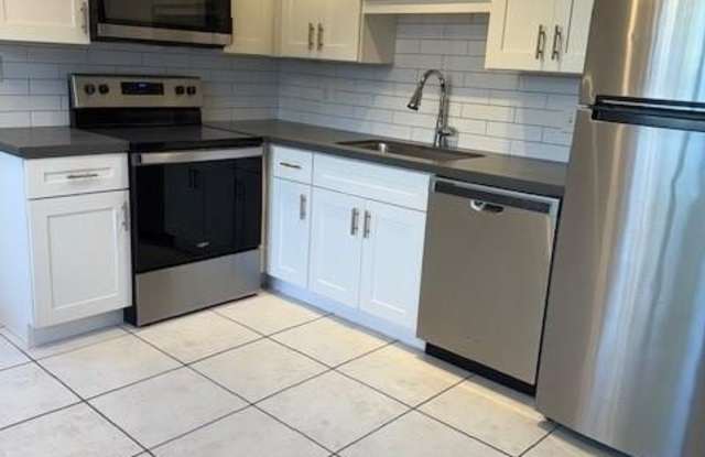 Photo of 808 SE 13th St