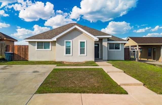 Photo of 2680 Oak Manor Dr