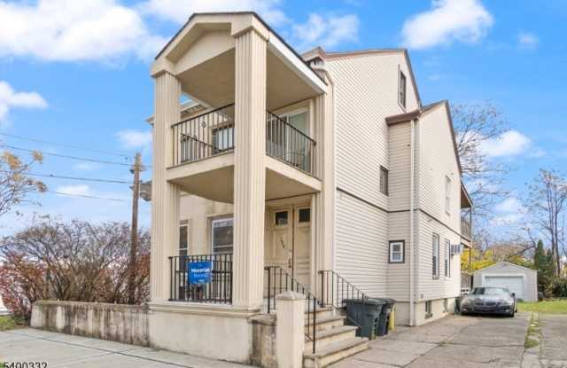 Photo of 288 N 6Th St