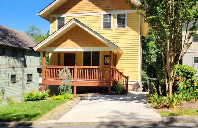 Montford Rental-Asheville