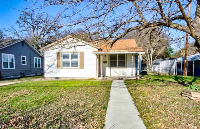 Photo of Adorable E. Main Cottage