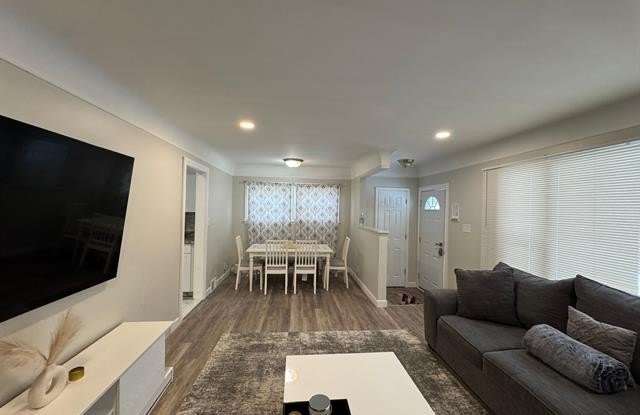 27091 CLAIRVIEW Drive