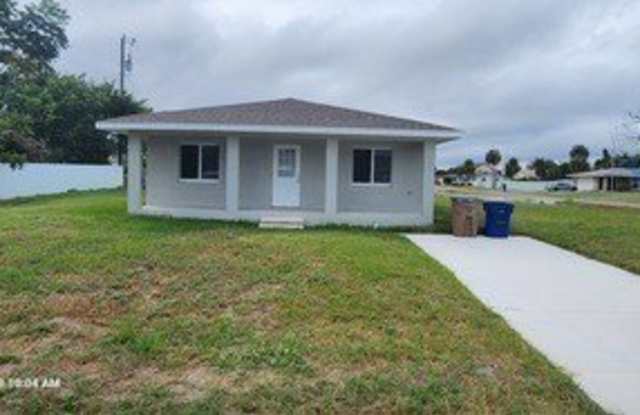 802 E Jasmine Road