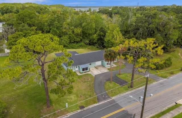 615 N SINCLAIR AVENUE