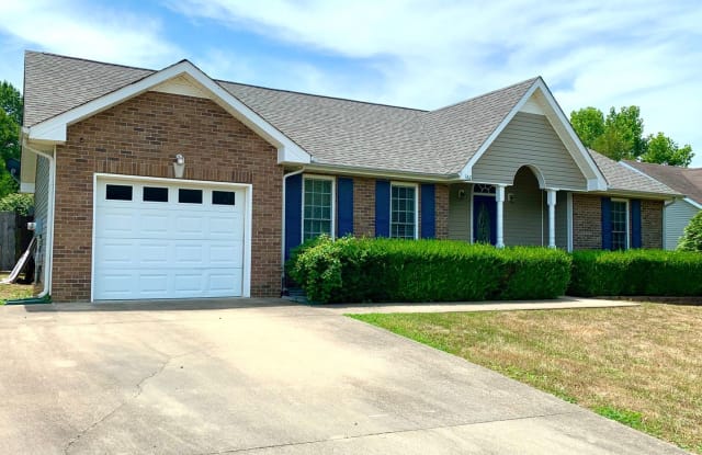 362 Woodtrace Dr - 362 Woodtrace Drive, Clarksville, TN 37042