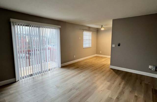 Photo of Kugler Mill Square