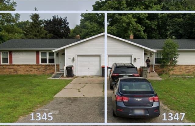 1345 Carriage Hill Dr SE - 1345 Carriage Hill Drive Southeast, Kentwood, MI 49508