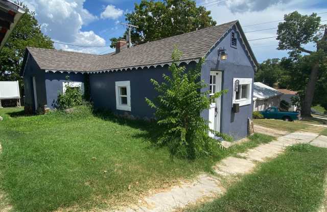 Single Family Home in Downtown Branson
