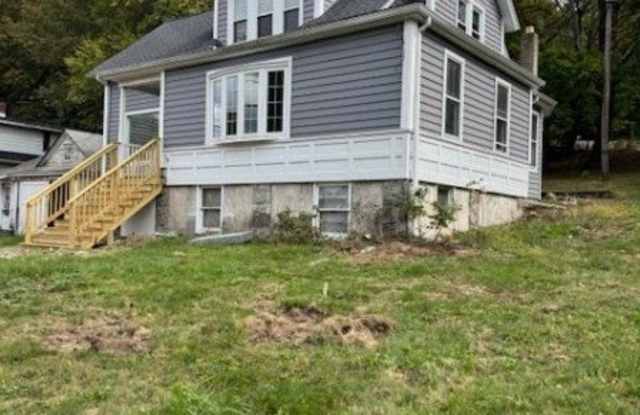 Photo of 382 Howard Blvd