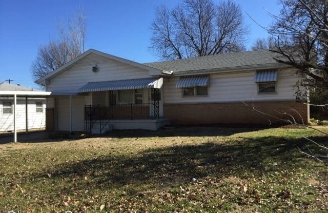 1846 S Newton Ave. - 1846 South Newton Avenue, Springfield, MO 65807