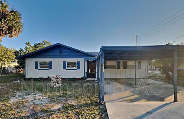 1853 N Powers Dr