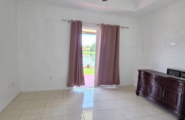 3716 NE 22ND PL