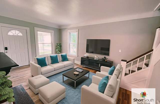 Photo of 5 bed 2 bath Single Family Home