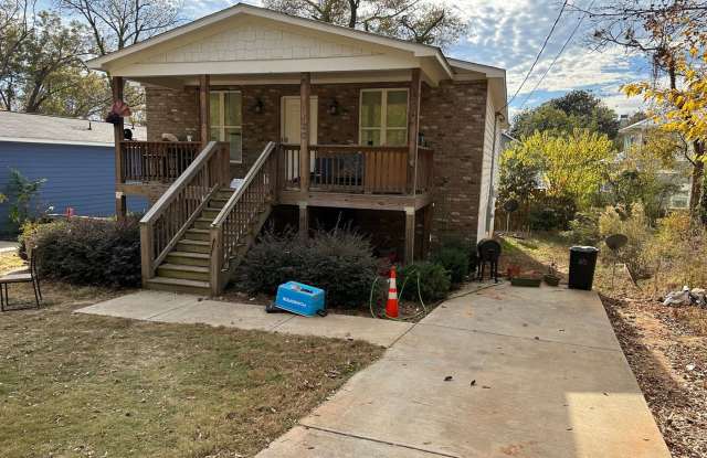 North Athens 5 BR Home - N Oconee Greenway Gem