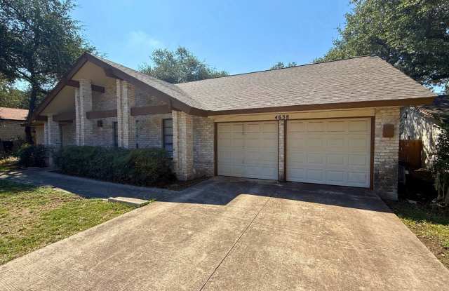 Move In Ready Home at 4638 Shavano Woods