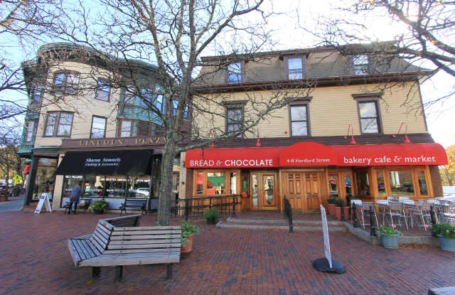 Lincoln Street Apartments