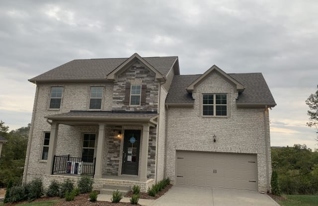 250 Crooked Creek Ln - 250 Crooked Creek Lane, Hendersonville, TN 37075