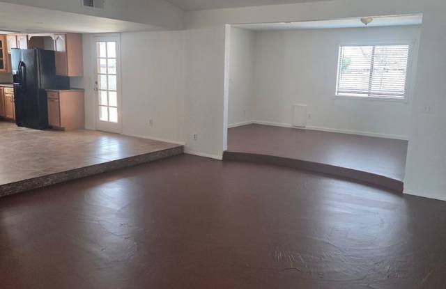 4 bed 2 bath single story home in Alta Mesa + RV gate and large backyard