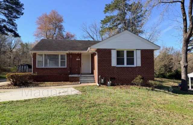 1217 Oakridge Ave.