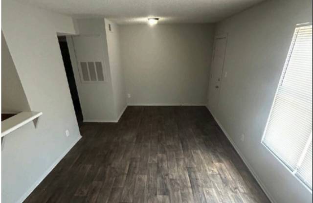 Photo of 5101 Brooktree Dr