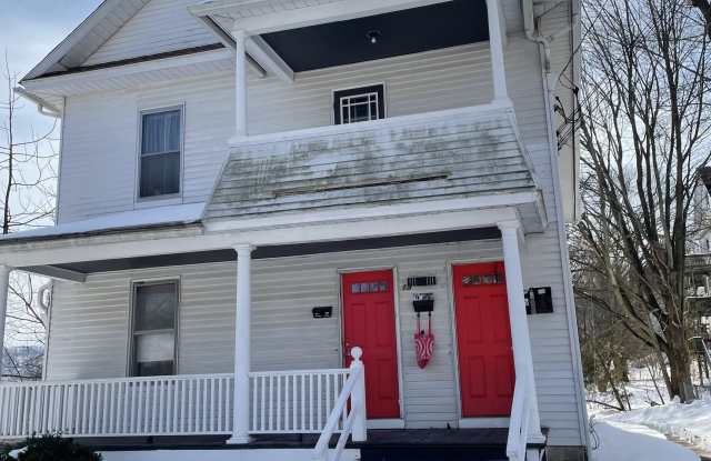 13 Crescent Street unit: 3