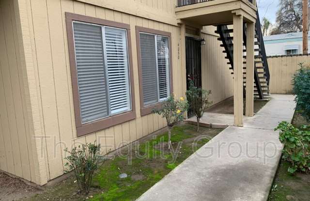 4050 W. Meadow Ave - 4050 West Meadow Avenue, Visalia, CA 93277