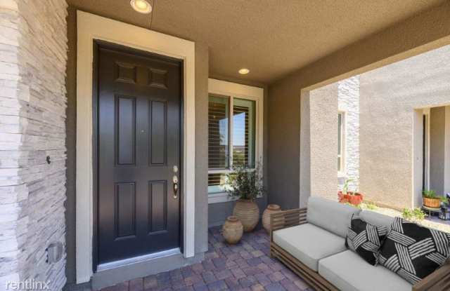 11673 Emerald Lake