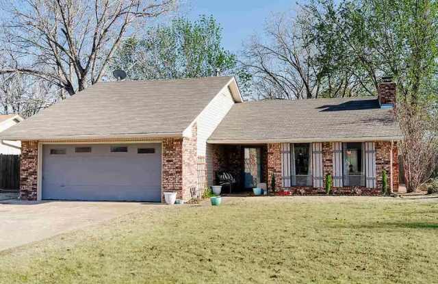 1809 Denim Ln