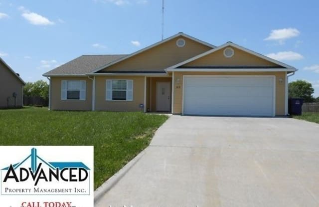 109 Hackberry - 109 Hackberry Avenue, Manhattan, KS 66502