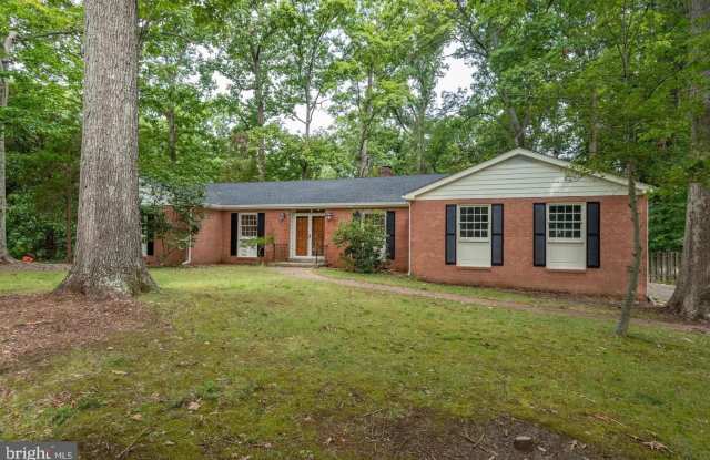 Photo of 3241 RIVERVIEW Drive