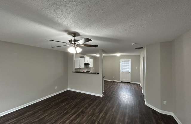 4524 Sweet Whisper Ln