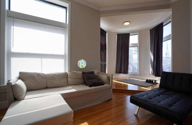 Photo of 365 Washington St.