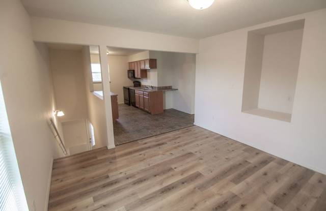 Central Columbia Duplex